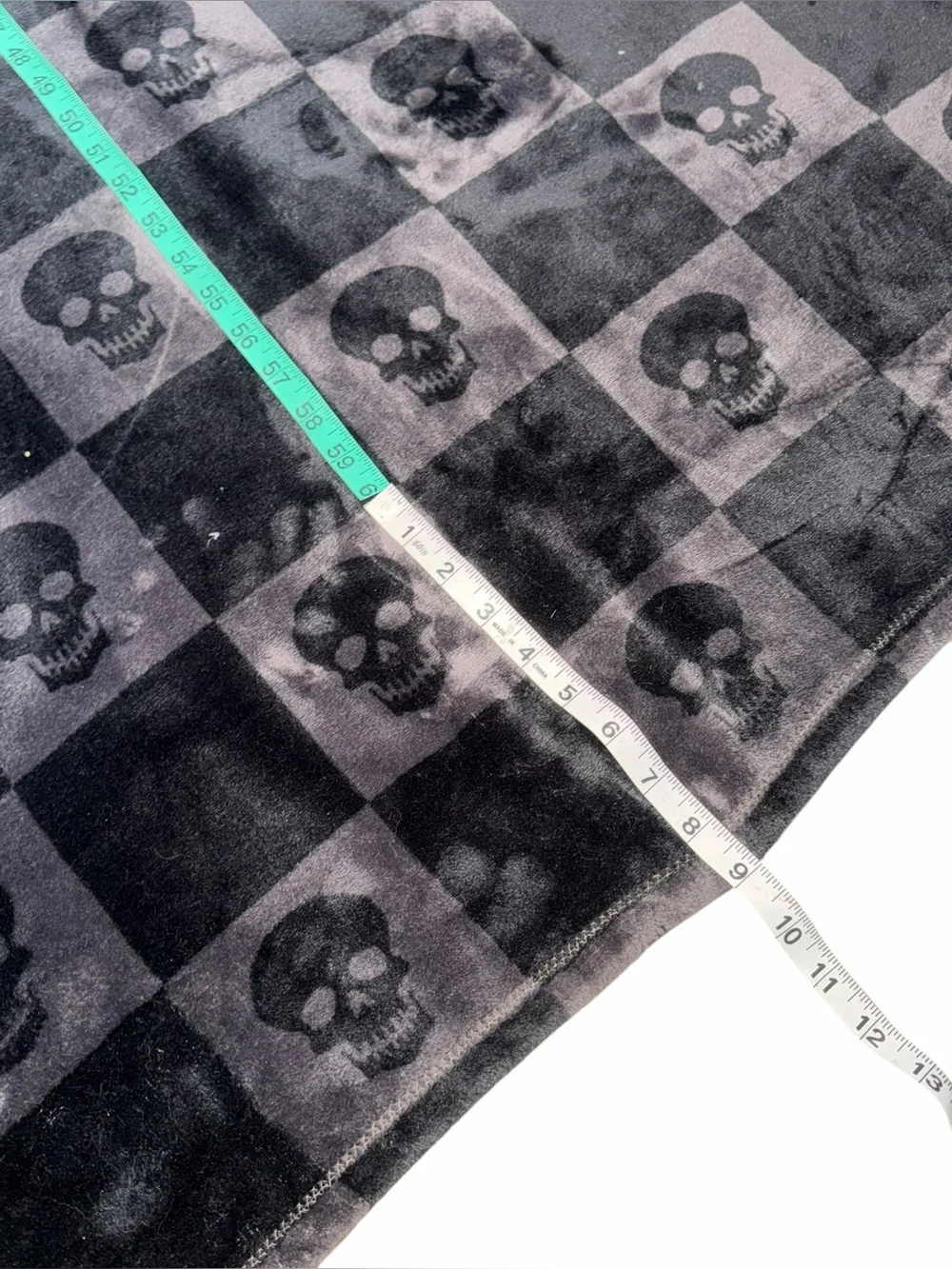 10/$25🦋 The Big One Black & Gray Skull Checkered Halloween Throw Blanket